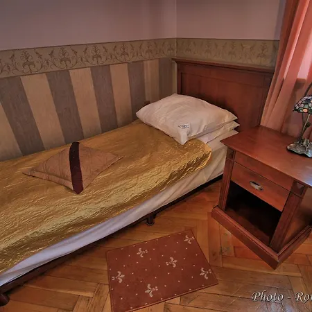 Polonia ホテル オストルフ・ビエルコポルスキ